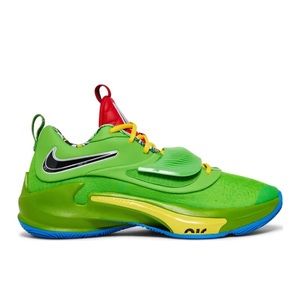 NIB NIKE Zoom Freak 3 UNO